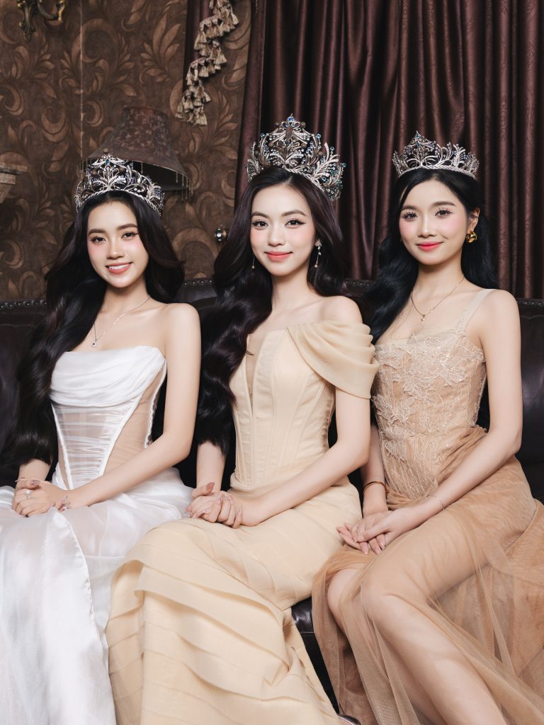 Hoa hậu Sinh viên Việt Nam 2025 - Hoàng Ngọc Như: "Mẹ nói tôi mà thi nhan sắc là rớt từ vòng gửi xe"- Ảnh 5.