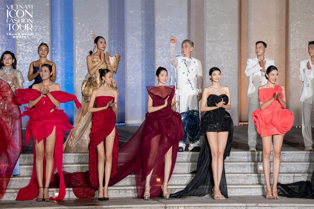 NTK Hoàng Minh Hà, NTK Châu Báo Ngọc Ngà trình làng BST mới tại "Vietnam Icon Fashion Tour 2025"- Ảnh 1. NTK Hoàng Minh Hà, NTK Châu Báo Ngọc Ngà trình làng BST mới tại "Vietnam Icon Fashion Tour 2025"- Ảnh 1.