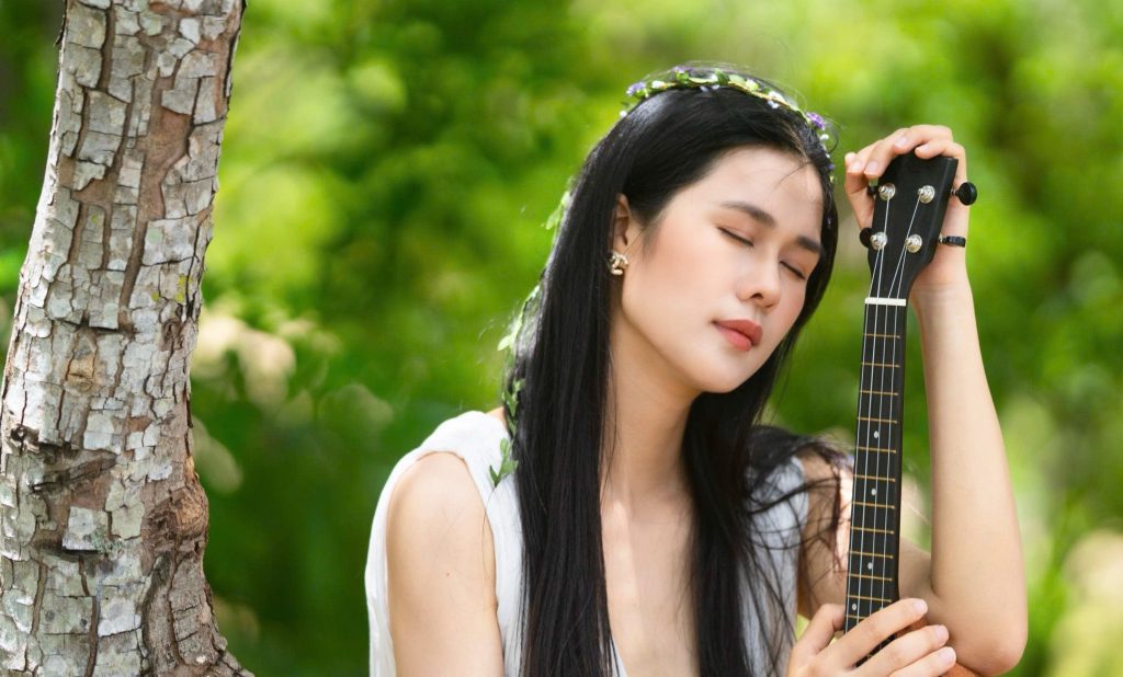 Phúc Anh mang chất Cinematic vào ca khúc mới "Ta từ đâu tới"- Ảnh 3. Phúc Anh mang chất Cinematic vào ca khúc mới "Ta từ đâu tới"- Ảnh 3.