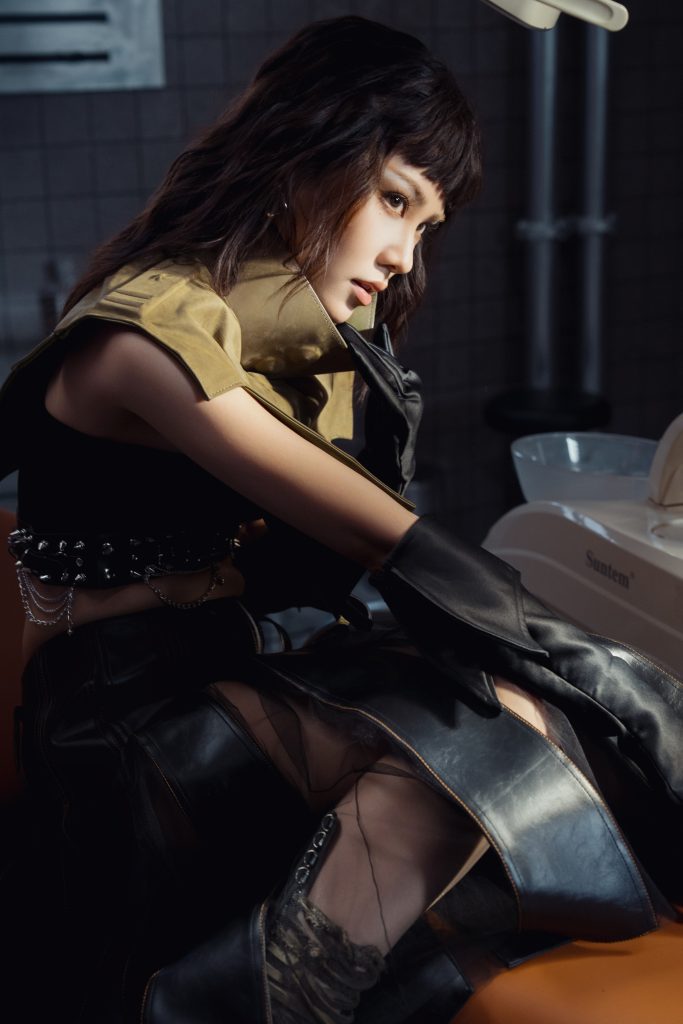 Hoa hậu Mai Phương ch&iacute;nh thức debut l&agrave;m ca sĩ, tung Album đầu tay hợp t&aacute;c c&ugrave;ng DTAP- Ảnh 6.