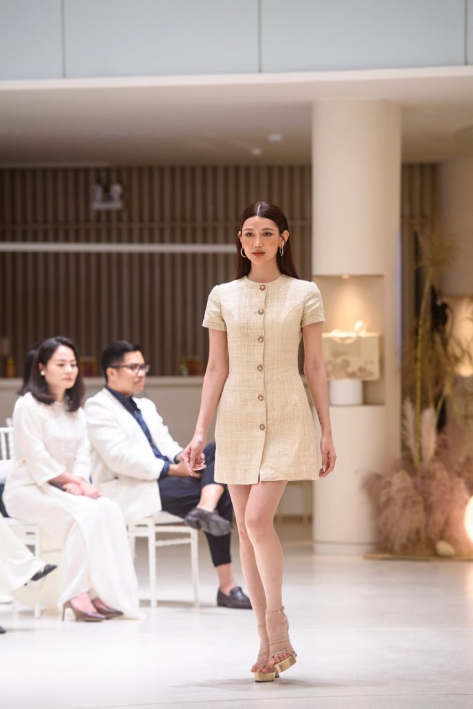 Á hậu Châu Anh, Hà Kino tôn vinh văn hóa người H’Mông qua thời trang gai dầu- Ảnh 5.