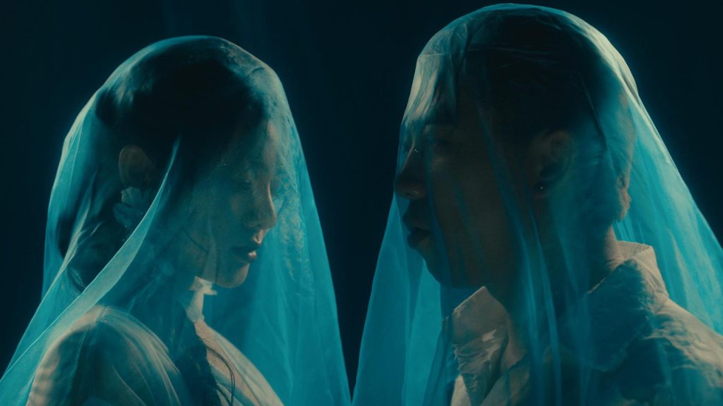 Bảo Yến Rosie kết hợp với DT Tập Rap ra mắt ca khúc "Bớt một lần ngốc" về những mối quan hệ độc hại- Ảnh 5. Bảo Yến Rosie kết hợp với DT Tập Rap ra mắt ca khúc "Bớt một lần ngốc" về những mối quan hệ độc hại- Ảnh 5.