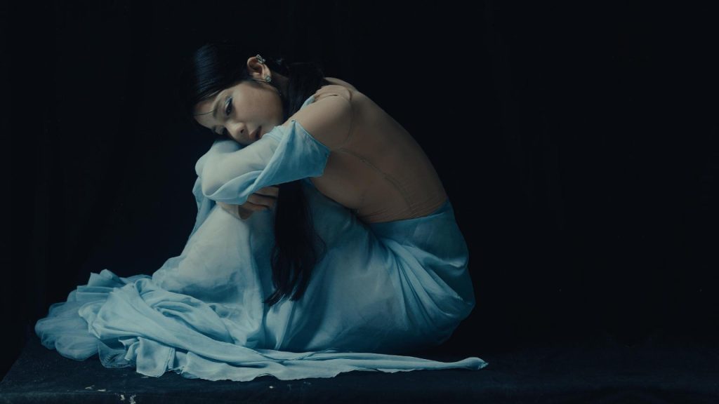 Bảo Yến Rosie kết hợp với DT Tập Rap ra mắt ca khúc "Bớt một lần ngốc" về những mối quan hệ độc hại- Ảnh 3. Bảo Yến Rosie kết hợp với DT Tập Rap ra mắt ca khúc "Bớt một lần ngốc" về những mối quan hệ độc hại- Ảnh 3.