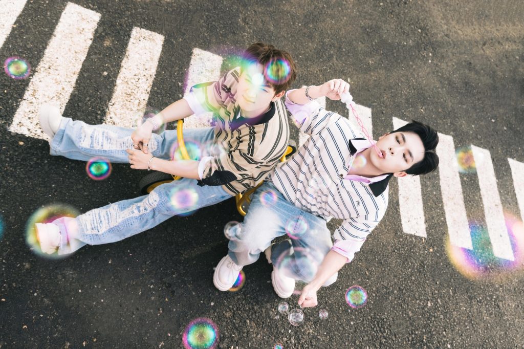 Vương B&igrave;nh kết hợp CONGB ra mắt &ldquo;m&oacute;n qu&agrave; &acirc;m nhạc&rdquo; tri &acirc;n c&aacute;c &ldquo;anh trai&rdquo; v&agrave; người h&acirc;m mộ&nbsp;- Ảnh 7.