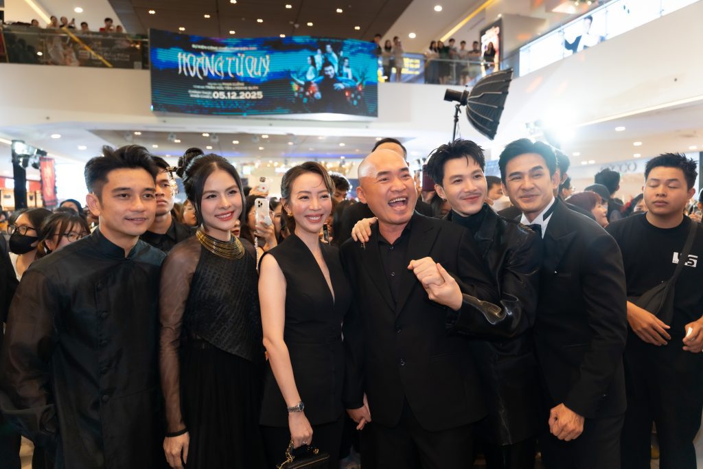 Thảm đỏ công chiếu "Hoàng tử quỷ" cực hot: Dàn “anh trai” đổ bộ, loạt cái tên đình đám hội ngộ- Ảnh 3.