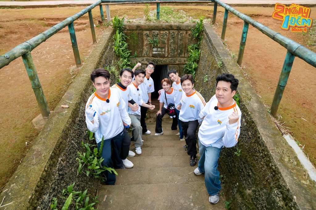 D&agrave;n cast "2 ng&agrave;y 1 đ&ecirc;m" bồi hồi x&uacute;c động với những c&acirc;u chuyện lịch sử tại "V&ugrave;ng đất lửa" Quảng Trị- Ảnh 6.