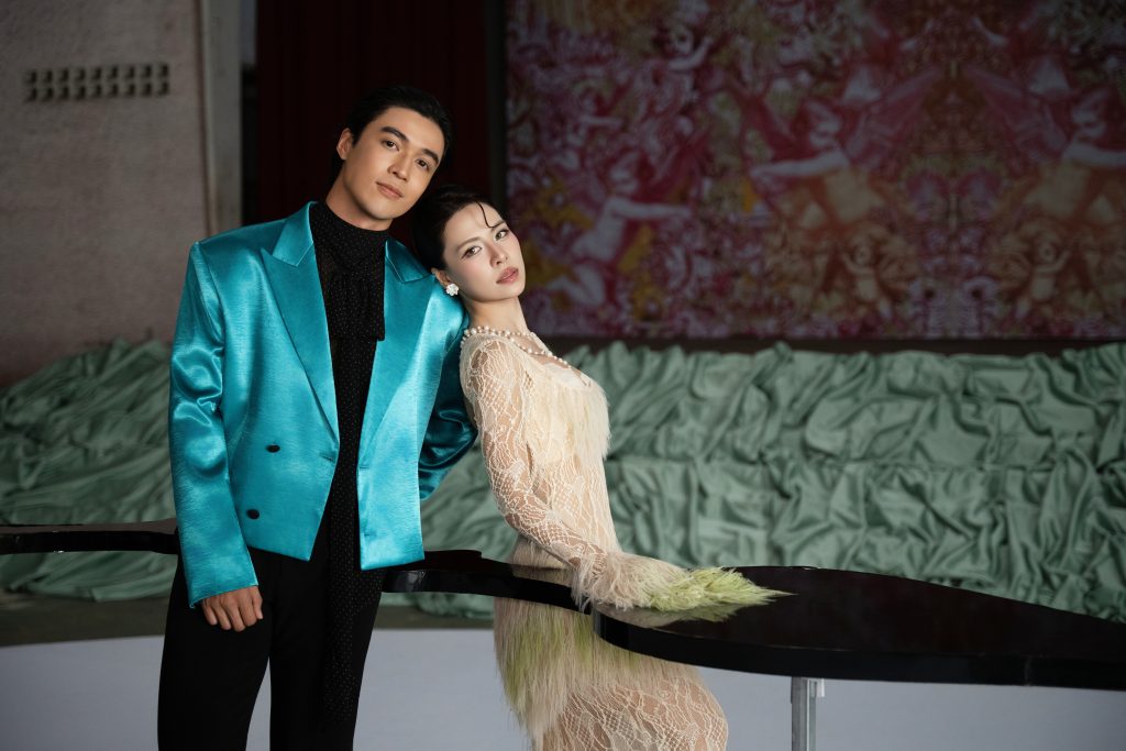 Hà Nhi rời vùng an toàn ballad, ra nhạc “tưng tửng” mang màu sắc retro với MV "Mình nên là tri kỷ"- Ảnh 5. Hà Nhi rời vùng an toàn ballad, ra nhạc “tưng tửng” mang màu sắc retro với MV "Mình nên là tri kỷ"- Ảnh 5.