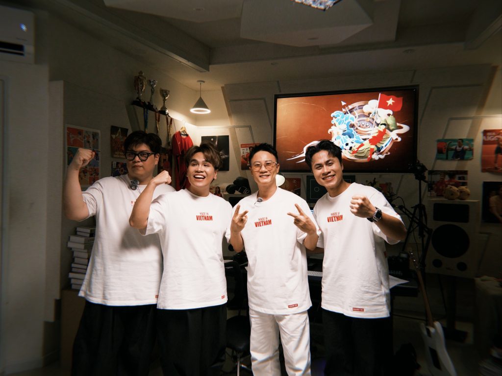 Đo&agrave;n Văn Hậu xuất hiện trong dự &aacute;n &acirc;m nhạc mới của DTAP c&ugrave;ng ca sĩ Ho&agrave;ng B&aacute;ch v&agrave; Phương Thanh- Ảnh 9.