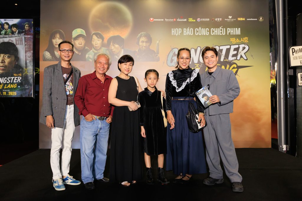 "Hậu duệ mặt trời - Ji Seung Hyun" tái ngộ khán giả Việt Nam trong "Gangster về làng"- Ảnh 2. "Hậu duệ mặt trời - Ji Seung Hyun" tái ngộ khán giả Việt Nam trong "Gangster về làng"- Ảnh 2.