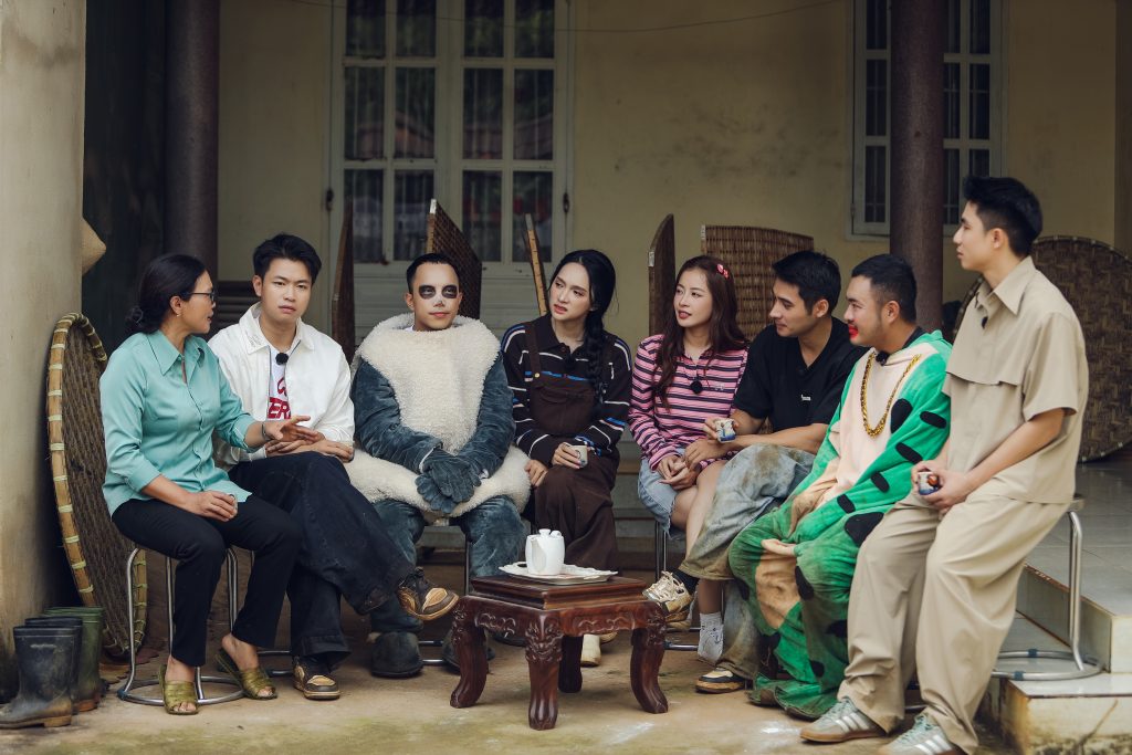 Hàng xóm mới: Ninh Anh Bùi - Tuấn Ngọc lần đầu làm đội trưởng, An Trương bị xa lánh vì bóng nghiệp- Ảnh 5. Hàng xóm mới: Ninh Anh Bùi - Tuấn Ngọc lần đầu làm đội trưởng, An Trương bị xa lánh vì bóng nghiệp- Ảnh 5.