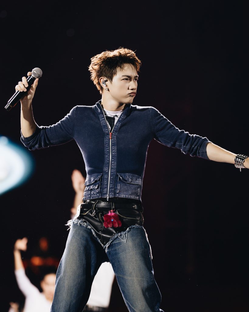 Từ kh&aacute;n giả th&agrave;nh nghệ sĩ ch&iacute;nh, JSOL b&ugrave;ng nổ MBillion với 45 ph&uacute;t tr&igrave;nh diễn đỉnh cao - cả &ldquo;vũ trụ m&egrave;o hồng&rdquo; tập hợp&nbsp;- Ảnh 7.