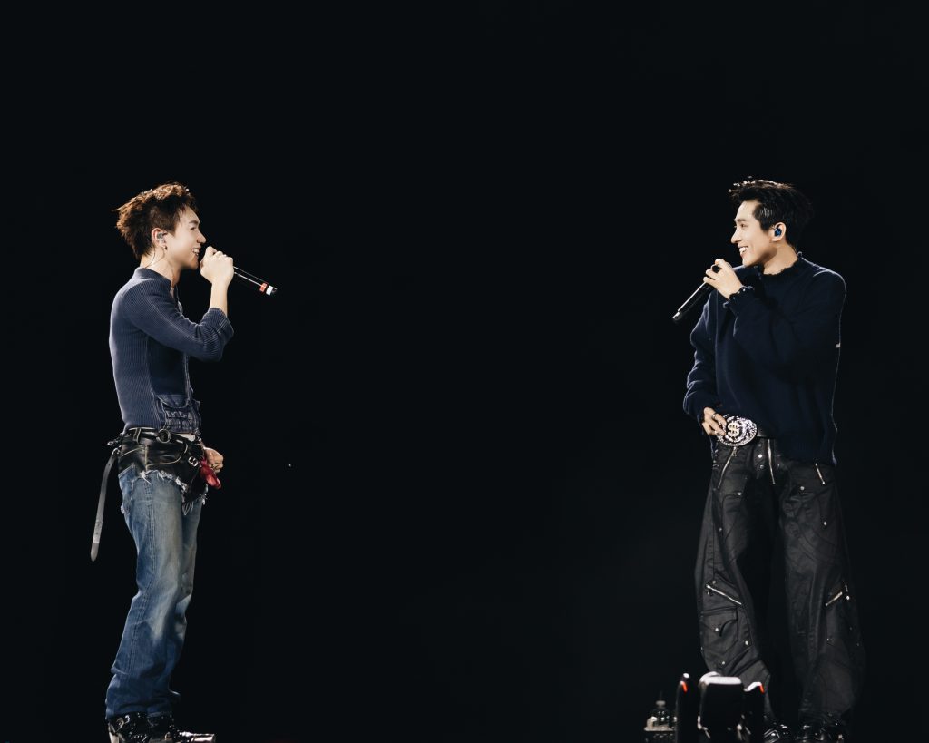 Từ kh&aacute;n giả th&agrave;nh nghệ sĩ ch&iacute;nh, JSOL b&ugrave;ng nổ MBillion với 45 ph&uacute;t tr&igrave;nh diễn đỉnh cao - cả &ldquo;vũ trụ m&egrave;o hồng&rdquo; tập hợp&nbsp;- Ảnh 4.