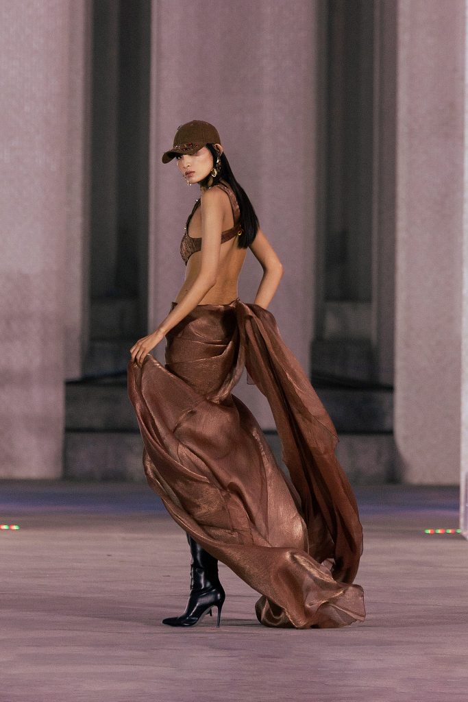 Thanh Hằng - Hoàng Thuỳ - Võ Hoàng Yến hội ngộ, đọ sắc vóc cùng dàn hoa - á hậu tại Vietnam Beauty Fashion Fest XIII- Ảnh 3. Thanh Hằng - Hoàng Thuỳ - Võ Hoàng Yến hội ngộ, đọ sắc vóc cùng dàn hoa - á hậu tại Vietnam Beauty Fashion Fest XIII- Ảnh 3.