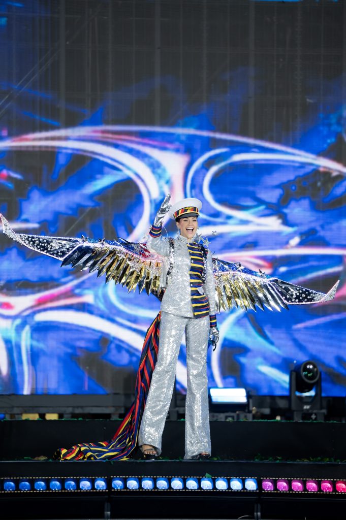 Dàn mỹ nhân Miss Cosmo 2025 mang sắc màu Carnival lên sân khấu Lễ hội trà quốc tế 2025- Ảnh 6. Dàn mỹ nhân Miss Cosmo 2025 mang sắc màu Carnival lên sân khấu Lễ hội trà quốc tế 2025- Ảnh 6.