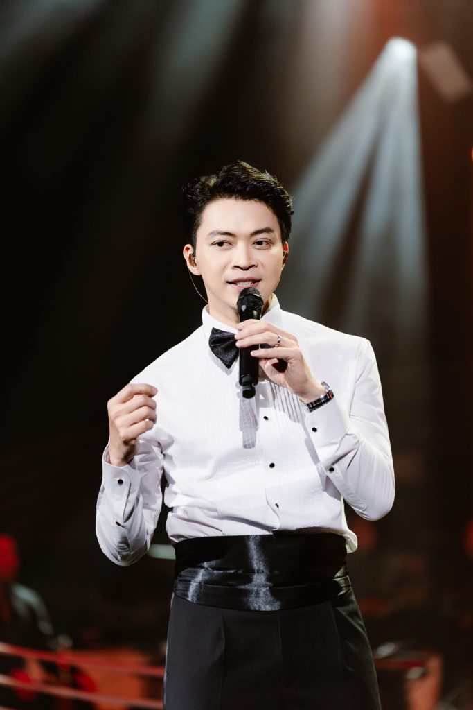 Hương Tr&agrave;m &ldquo;đốt ch&aacute;y&rdquo; s&acirc;n khấu, NSND Tấn Minh, Ho&agrave;ng Quy&ecirc;n hội ngộ L&acirc;n Nh&atilde; tại "NH&Atilde; CONCERT"- Ảnh 2.