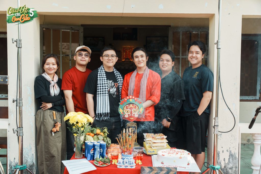 Nghệ sĩ Huỳnh Lập: &ldquo;Cậu &Uacute;t cậu con C&uacute;c l&agrave; lời hứa t&ocirc;i lu&ocirc;n giữ với kh&aacute;n giả mỗi m&ugrave;a Tết&rdquo;- Ảnh 7.