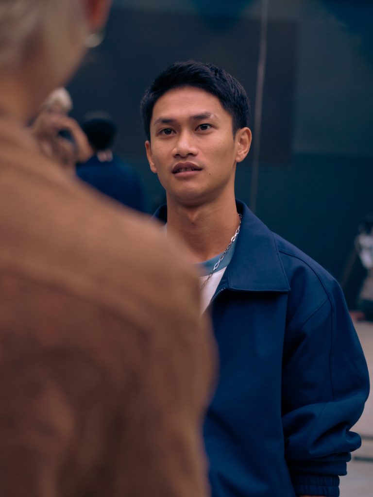 "Cảm ơn người đ&atilde; thức c&ugrave;ng t&ocirc;i" h&eacute; lộ OST &ldquo;đắt gi&aacute;&rdquo;, ra mắt teaser trailer với bối cảnh quốc tế ho&agrave;nh tr&aacute;ng- Ảnh 6.