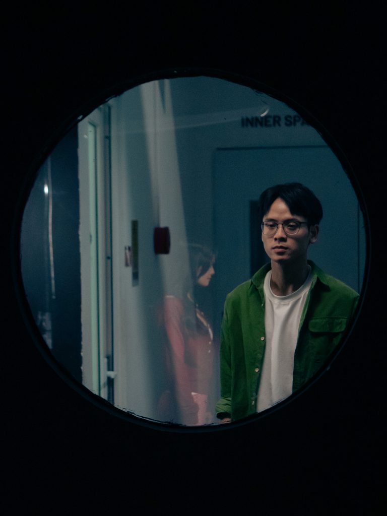 "Cảm ơn người đ&atilde; thức c&ugrave;ng t&ocirc;i" h&eacute; lộ OST &ldquo;đắt gi&aacute;&rdquo;, ra mắt teaser trailer với bối cảnh quốc tế ho&agrave;nh tr&aacute;ng- Ảnh 3.