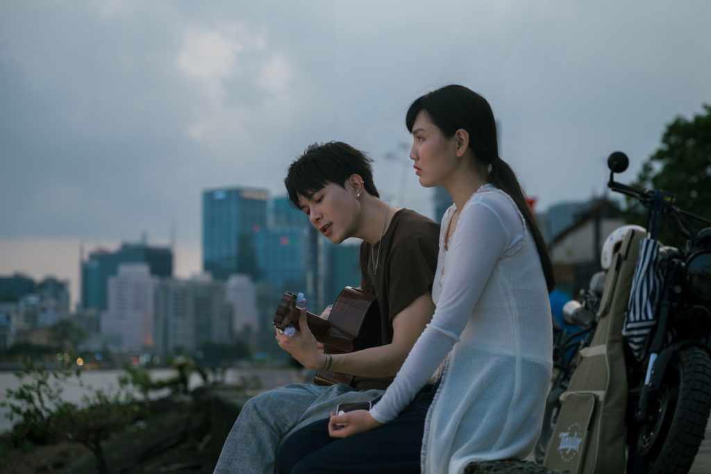 Kh&ocirc;ng c&ograve;n l&agrave; tin đồn, Anh T&uacute; Atus ch&iacute;nh thức trở th&agrave;nh nam ch&iacute;nh phim của Trường Giang - Nh&agrave; ba t&ocirc;i một ph&ograve;ng- Ảnh 2.