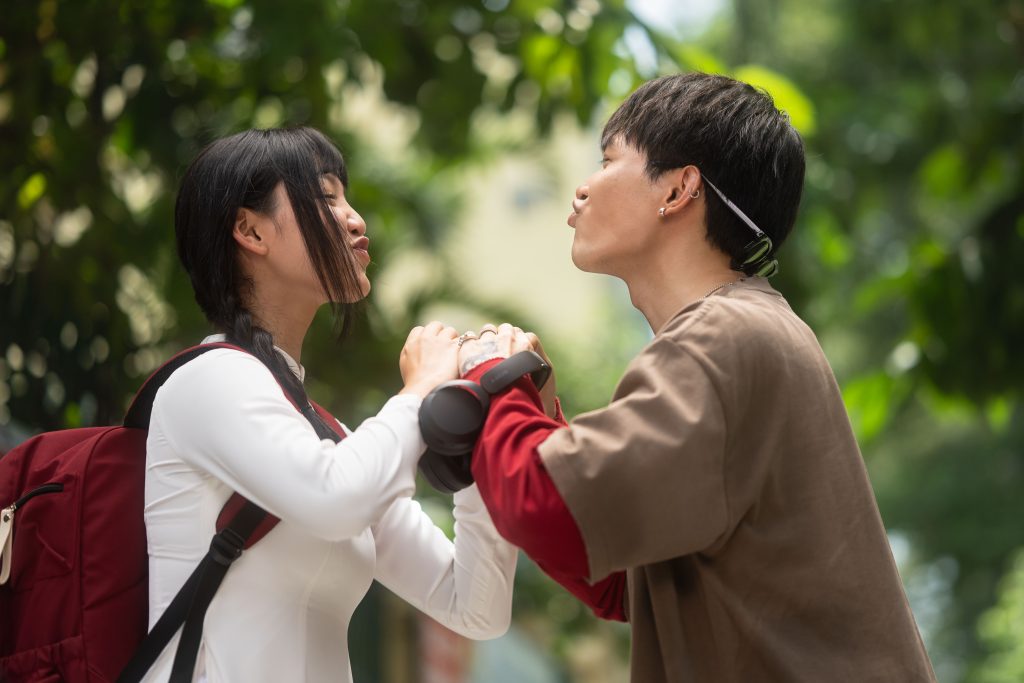 Kh&ocirc;ng c&ograve;n l&agrave; tin đồn, Anh T&uacute; Atus ch&iacute;nh thức trở th&agrave;nh nam ch&iacute;nh phim của Trường Giang - Nh&agrave; ba t&ocirc;i một ph&ograve;ng- Ảnh 3.