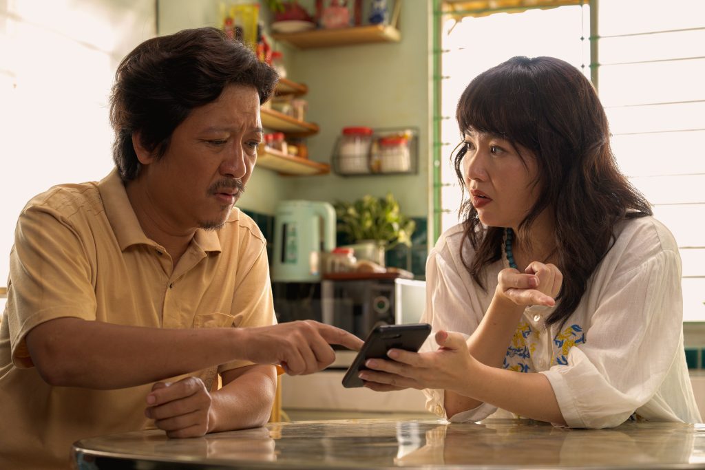 Kh&ocirc;ng c&ograve;n l&agrave; tin đồn, Anh T&uacute; Atus ch&iacute;nh thức trở th&agrave;nh nam ch&iacute;nh phim của Trường Giang - Nh&agrave; ba t&ocirc;i một ph&ograve;ng- Ảnh 5.