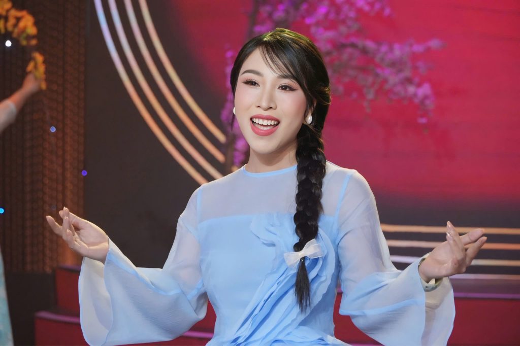 Nh&oacute;m Sen Việt kể c&acirc;u chuyện m&ugrave;a xu&acirc;n bằng &acirc;m nhạc, ra mắt MV &ldquo;Đoản kh&uacute;c ca xu&acirc;n&rdquo; mừng Tết 2026- Ảnh 2.