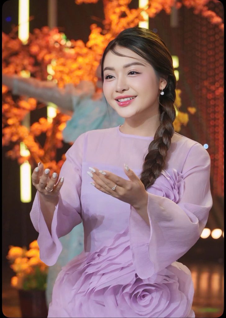 Nh&oacute;m Sen Việt kể c&acirc;u chuyện m&ugrave;a xu&acirc;n bằng &acirc;m nhạc, ra mắt MV &ldquo;Đoản kh&uacute;c ca xu&acirc;n&rdquo; mừng Tết 2026- Ảnh 4.