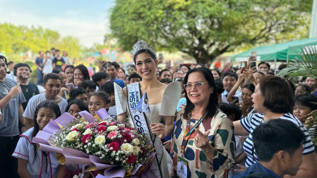 Hơn 1 ngh&igrave;n người d&acirc;n Philippines ch&agrave;o đ&oacute;n buổi diễu h&agrave;nh homecoming của &Aacute; hậu Ho&agrave;n vũ Quốc tế 2025 - Chelsea Fernandez- Ảnh 5.