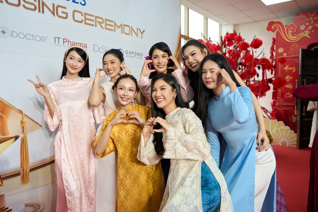 Qu&aacute;n qu&acirc;n Cosmo Kid's Star 2025 Ngọc Mai v&agrave; &Aacute; qu&acirc;n Như &Yacute; giữ vai tr&ograve; vedette tr&igrave;nh diễn trong lễ tổng kết năm học- Ảnh 7.