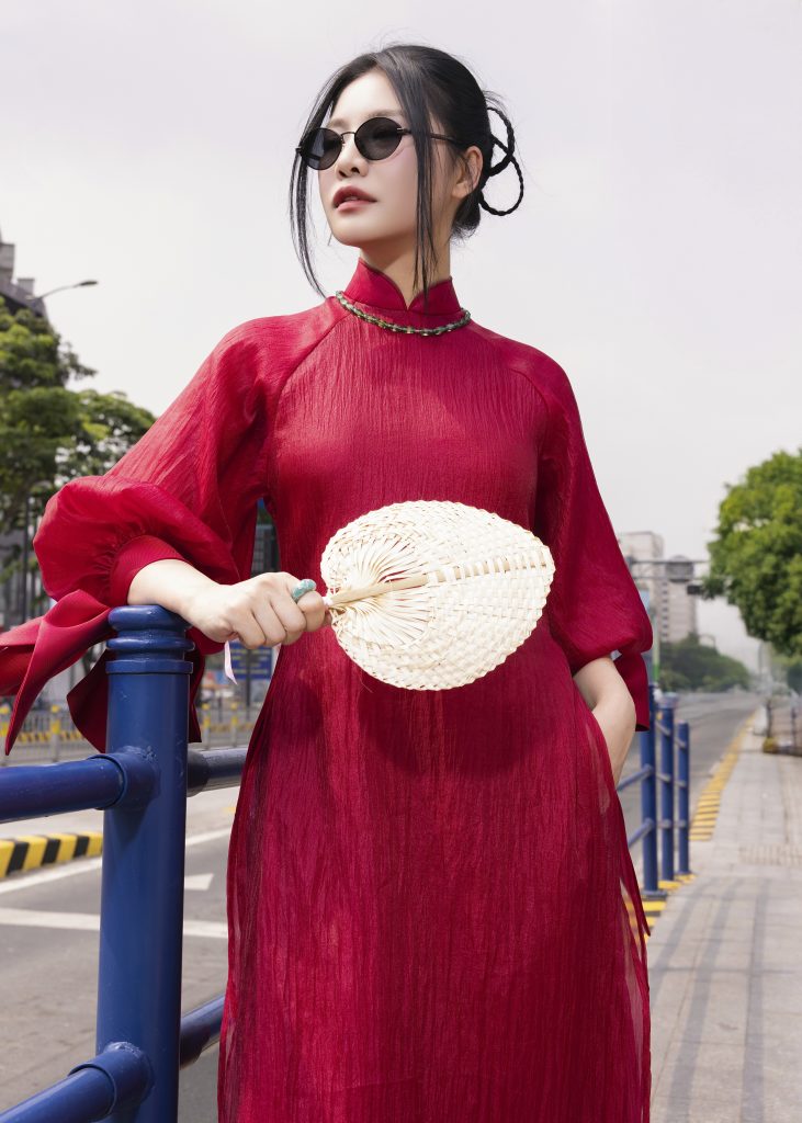 HIEUTHUHAI và dàn cast "2 ngày 1 đêm" đưa bài hát của Avi Kim Anh phủ sóng mạng xã hội- Ảnh 3. HIEUTHUHAI và dàn cast "2 ngày 1 đêm" đưa bài hát của Avi Kim Anh phủ sóng mạng xã hội- Ảnh 3.