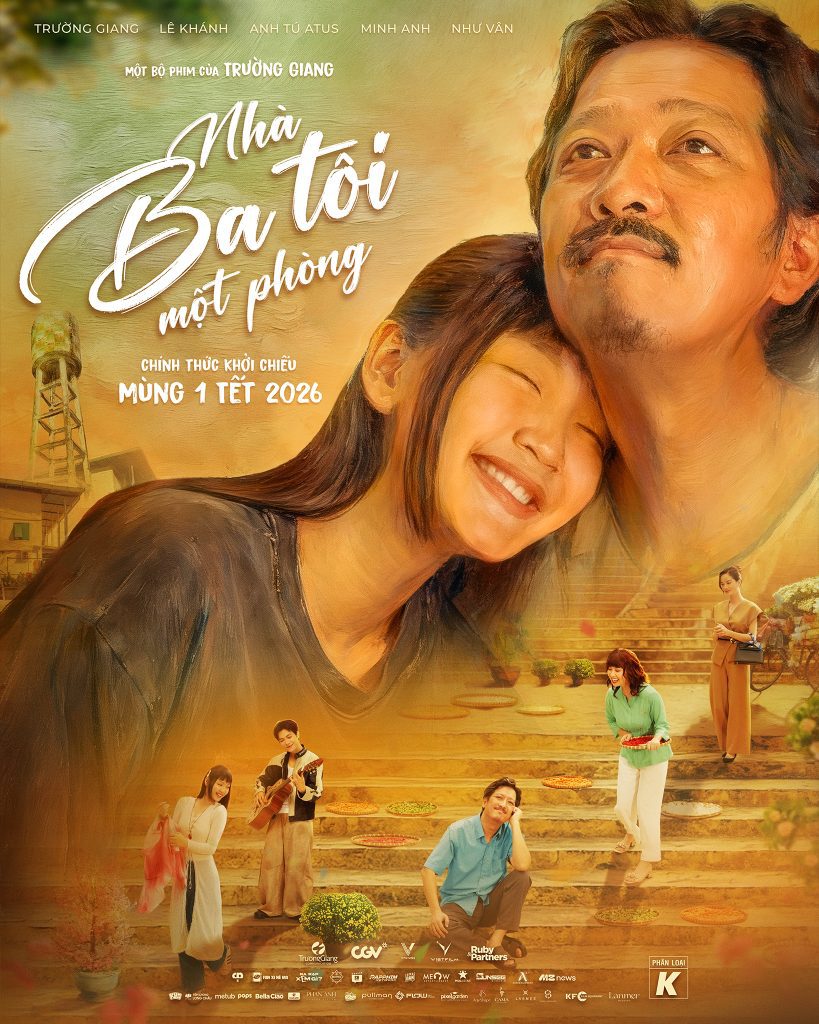 "Nh&agrave; ba t&ocirc;i một ph&ograve;ng" tung poster v&agrave; trailer ch&iacute;nh thức, Trường Giang "chơi tất tay" khi k&eacute;o nửa showbiz hội tụ- Ảnh 1.