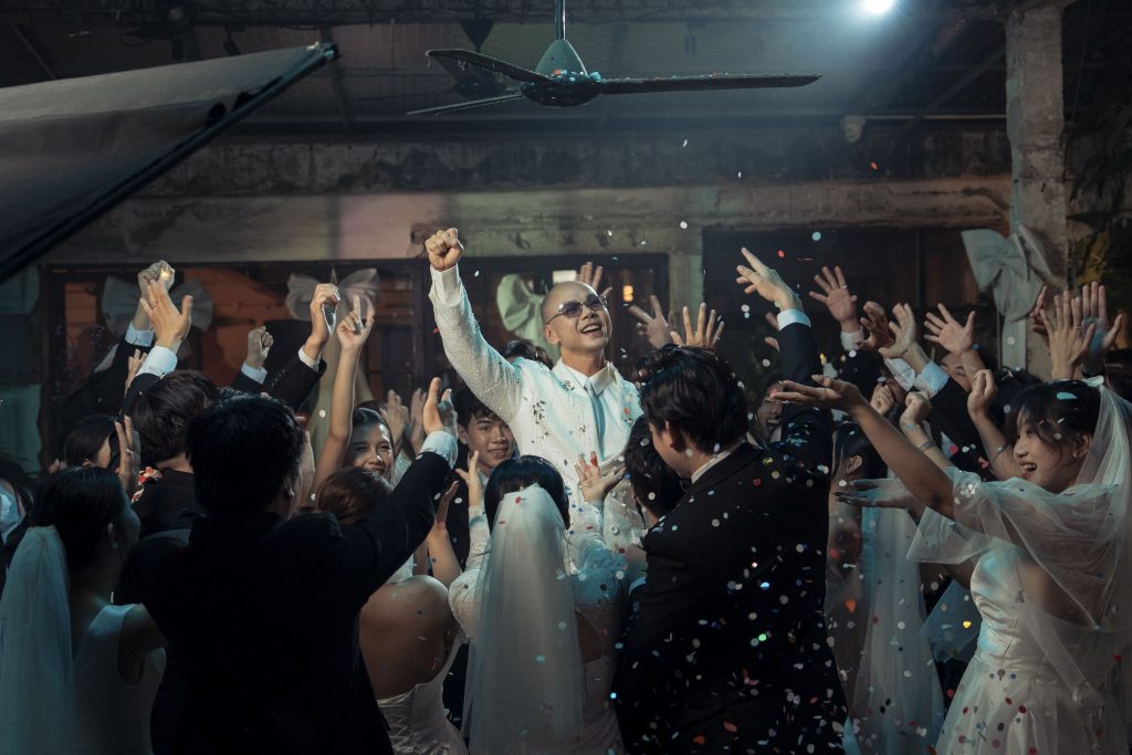 Phan Đinh T&ugrave;ng tung MV 'Th&agrave;nh Đ&ocirc;i' - bản t&igrave;nh ca hướng về lời hẹn trăm năm giữa m&ugrave;a Valentine- Ảnh 2.