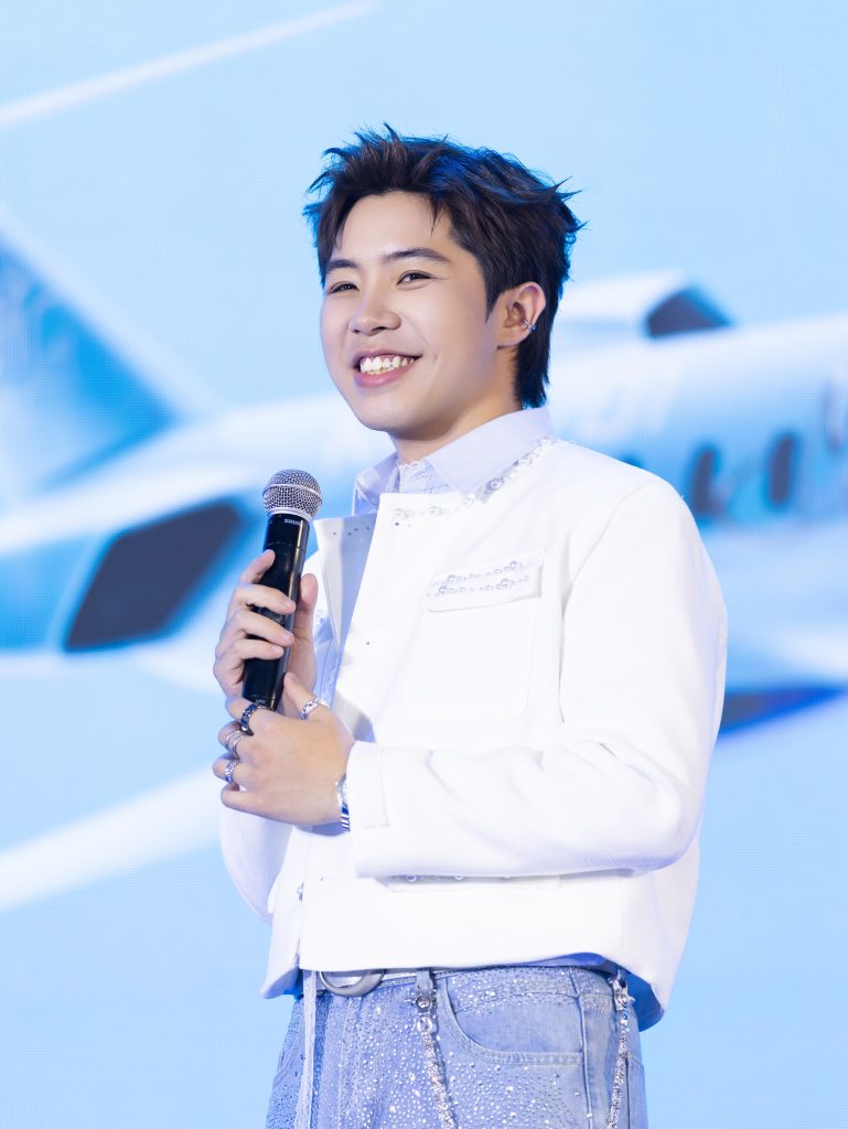 Mason Nguyễn tung MV kết hợp cùng CONGB: "Tôi không bao giờ so sánh mình với ai cả"- Ảnh 1. Mason Nguyễn tung MV kết hợp cùng CONGB: "Tôi không bao giờ so sánh mình với ai cả"- Ảnh 1.