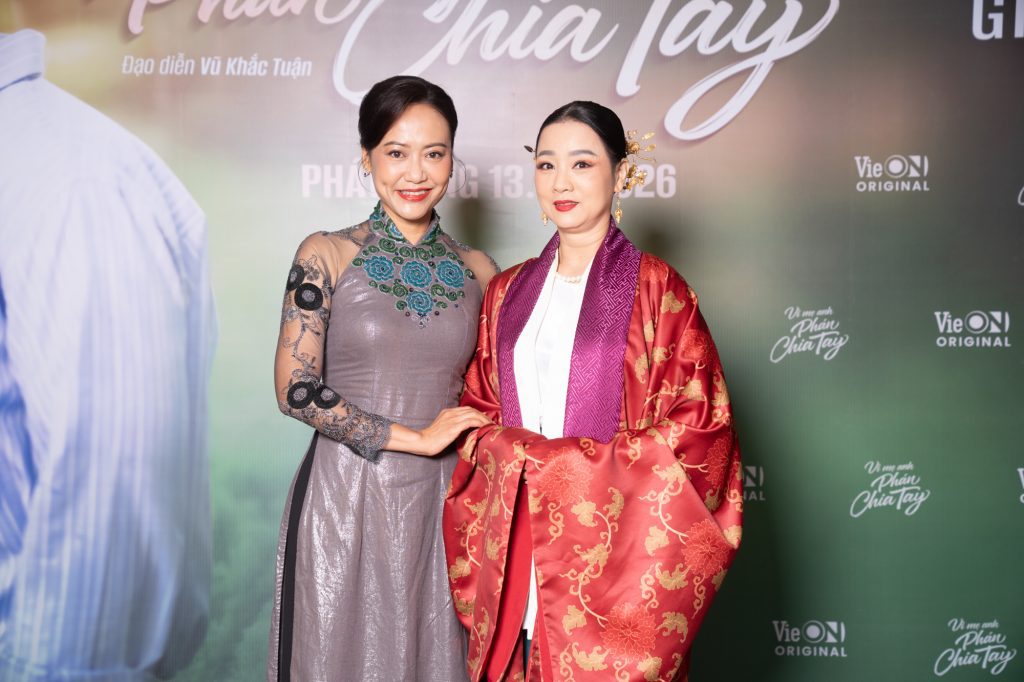 L&ecirc; Phương giấu chồng đ&oacute;ng cảnh n&oacute;ng với Quốc Huy trong &ldquo;V&igrave; mẹ anh ph&aacute;n chia tay&rdquo;- Ảnh 3.