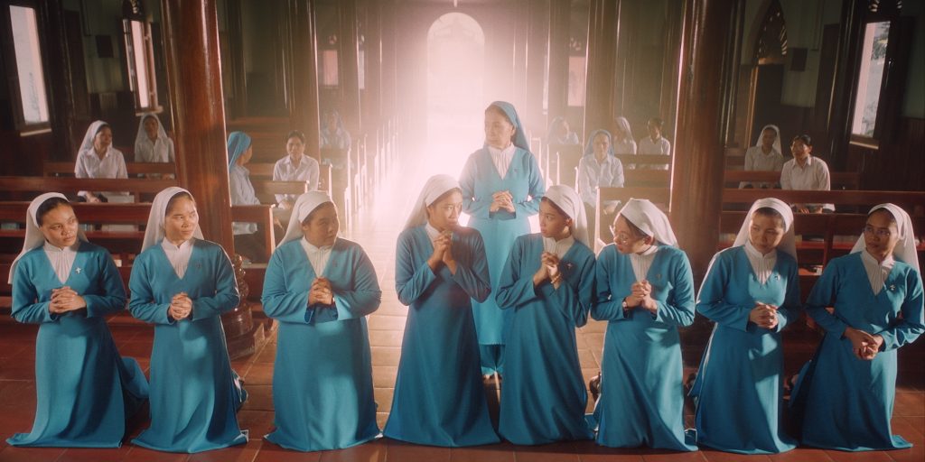 &ldquo;Hẹn em ng&agrave;y nhật thực&rdquo; lập kỳ t&iacute;ch: Chưa ch&iacute;nh thức ra rạp đ&atilde; nhận &ldquo;cơn mưa&rdquo; lời khen từ giới ph&ecirc; b&igrave;nh- Ảnh 2.