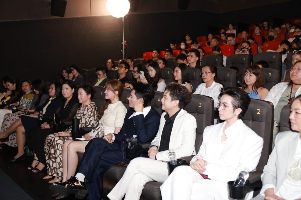 Hari Won trở lại ghế gi&aacute;m khảo, V&otilde; Tấn Ph&aacute;t lần đầu g&oacute;p mặt tại &ldquo;Si&ecirc;u t&agrave;i năng nh&iacute;&rdquo; m&ugrave;a 5- Ảnh 1.