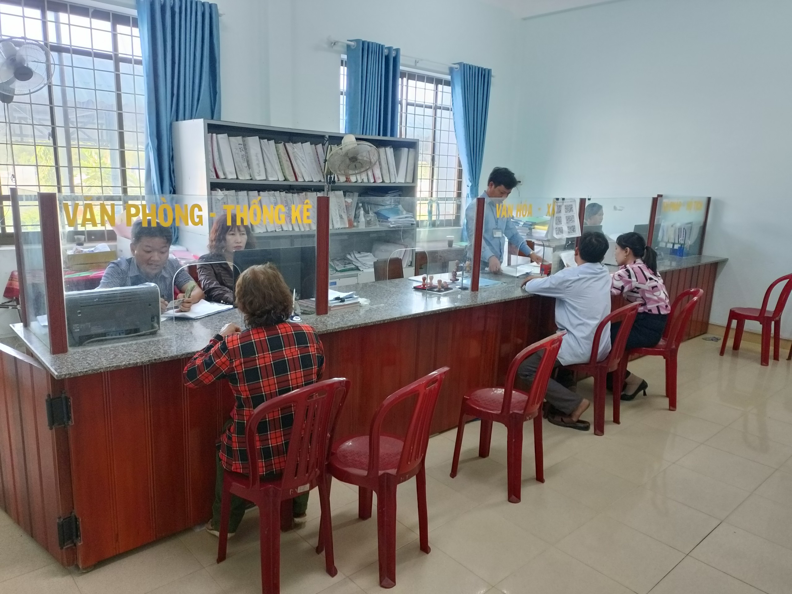 UBND x&atilde; l&agrave; cơ quan c&oacute; thẩm quyền x&aacute;c nhận đất kh&ocirc;ng tranh chấp