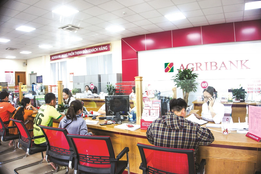 Lãi suất vay ngân hàng Agribank niêm yết khác nhau tùy gói vay.