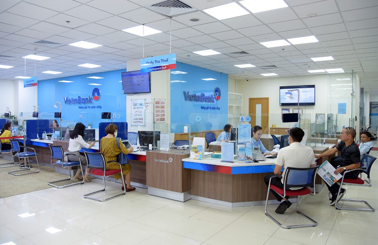 Khách hàng có thể đến trực tiếp văn phòng VietinBank để được tư vấn