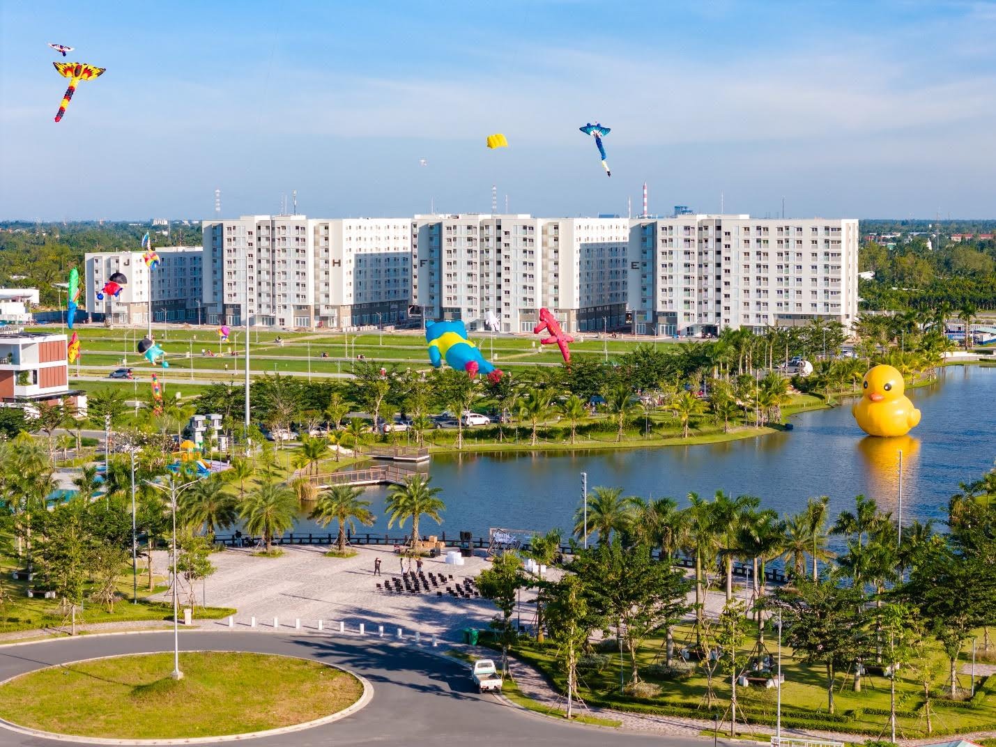 Nam Long II Central Lake Ra Mắt Dòng Sản Phẩm Phố Vườn-Thương Mại- Ảnh 2.