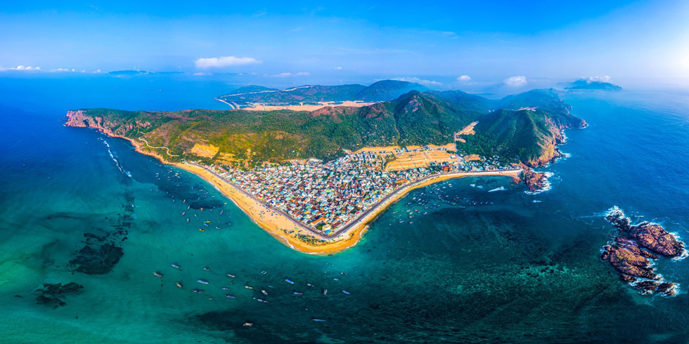 Realty Holdings Ký Kết Cùng 22 Đại Lý Để Ra Mắt Siêu Phẩm Quy Nhơn Iconic- Ảnh 3. Realty Holdings Ký Kết Cùng 22 Đại Lý Để Ra Mắt Siêu Phẩm Quy Nhơn Iconic- Ảnh 3.
