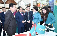 Đổi mới phương thức lãnh đạo của Đảng trong thúc đẩy nghiên cứu khoa k+ truc tiep bong da, ứng dụng tiến bộ công nghệ, phát huy tinh thần đổi mới sáng tạo 