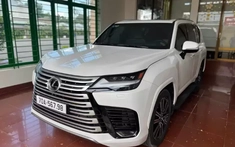 Lexus LX 600 cũ nhanh chóng có khách cọc dù chốt giá cao hơn xe mới