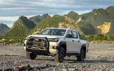 Doanh số xe bán tải tháng 4/2025: Toyota Hilux phản đòn, Triton tụt dốc