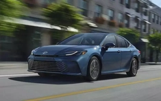 Lượng khách mua Toyota Camry tăng vọt, phân khúc sedan cỡ D khởi sắc