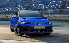 Volkswagen Golf hẹn lịch ra mắt tháng 9: Có bản hiệu suất cao, giá từ 1,2 tỷ đồng