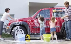 Một tuần rửa xe bao nhiêu là đủ? Những lưu ý không thể bỏ qua khi tự rửa ô tô tại nhà