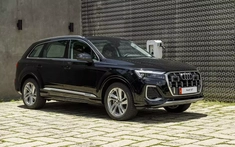 Audi Q7 2024 chính thức có mặt tại đại lý Việt Nam, phả hơi nóng lên BMW X5