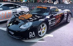 Chi tiết Porsche Carrera GT của đội Thái Lan tại Gumball 3000: Siêu phẩm nhà Porsche mà "Qua" Vũ rất mê