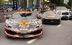 Dàn siêu xe đầy đủ màu sắc của các thành viên Gumball 3000 2024: Có bộ áo lên đến trăm triệu đồng